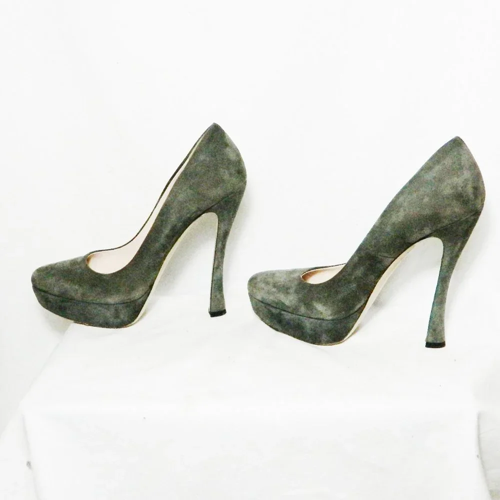 Miu Miu Gray Suede Platform Pumps Heels EU 39 EUC